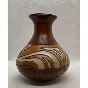Vintage Chulucanas Perú Peruvian Geometric Wavy Pattern 5” Handmade FolkArt Vase